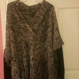 Ladies 1x sweater shawl with sleeve